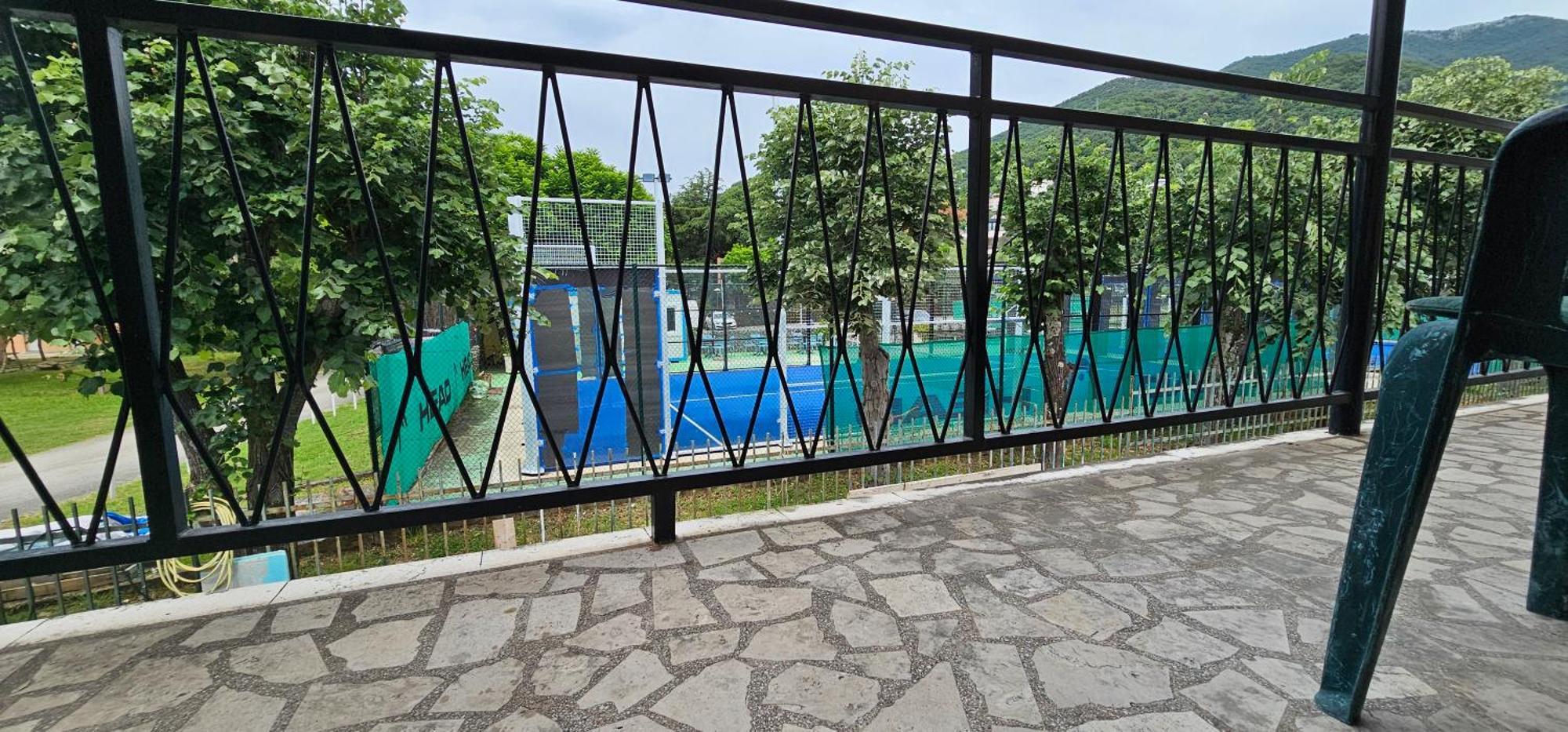 Apartments Simonovic Тиват Екстериор снимка